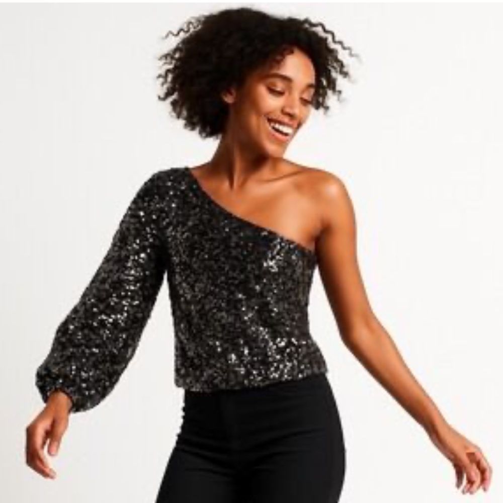 Francesca’s Mi Ami Sequin One Shoulder Crop Top Womens Black & Silver